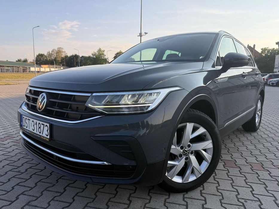 Volkswagen Tiguan Virtual Alcantara Kamera Cofania BLIS El. Klapa ACC Zarejestrowany