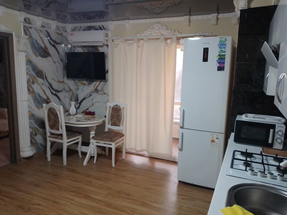 Здаю квартиру посуточно почасово адрес третья слобидська 107/2