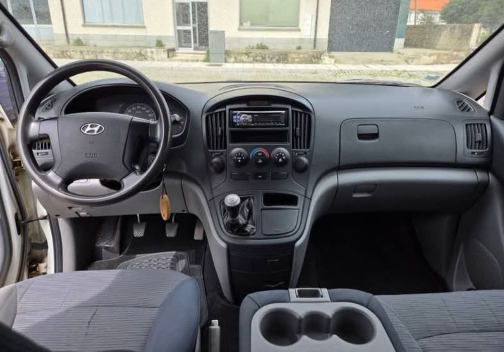 Hyundai H1 starex
