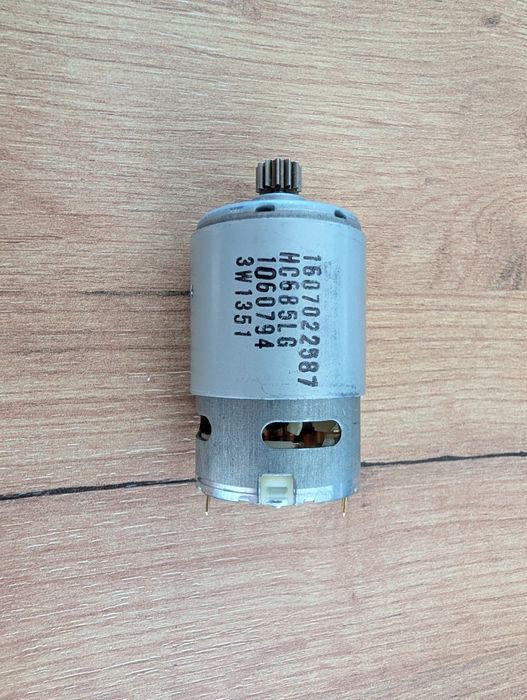 Silnik Bosch 2.609.120.395

HC685LG 1060794
