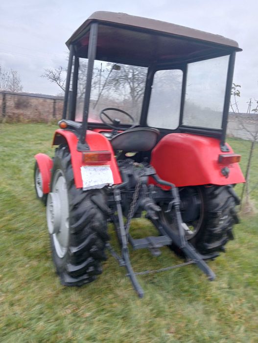 Ciągnik Ursus C-328-c330