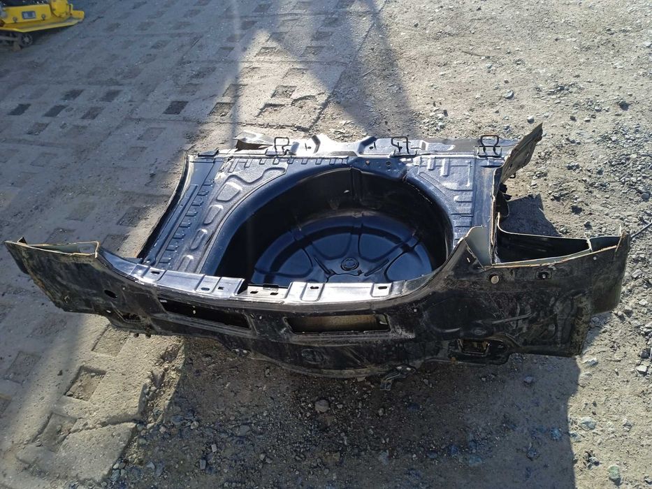OPEL CORSA E pas tylny wanna tył podłużnice Z20R