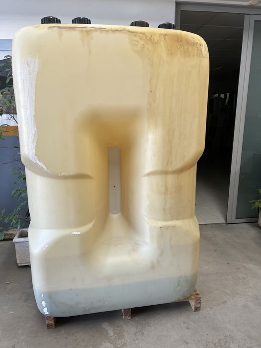 Deposito Vertical  em Polietileno combustivel 1000 Litros