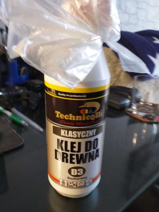 Klej do drewna klasyczny Technicqll D3 500 ml.