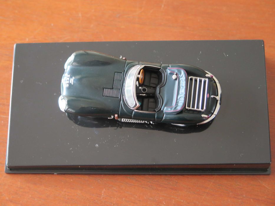 Lote 1:43: Jaguar XK SS /Triumph TR 6 /Ferrari 250 Calif /Opel Kadett