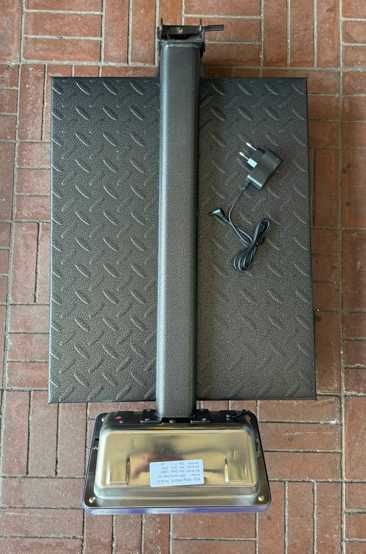 ваги 600 кг електронні бездротові 60 х 45 підлогові акумулятор веси