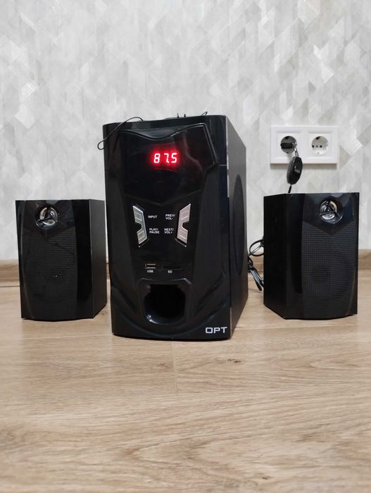 Муз центр сабвуфер + 2 АС ( Блютуз / USB / SD-TF-карта / AUX / тюнер)