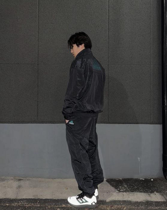 Костюм Adidas Equipment розміри M та L JM6688 та JM6687