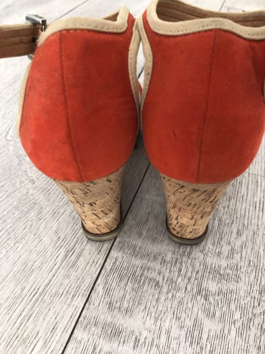 Sandały na korurnie Jennifer