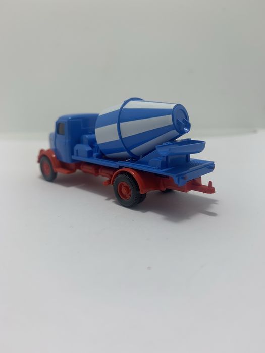 Henschel HS 100 da Wiking escala 1/87