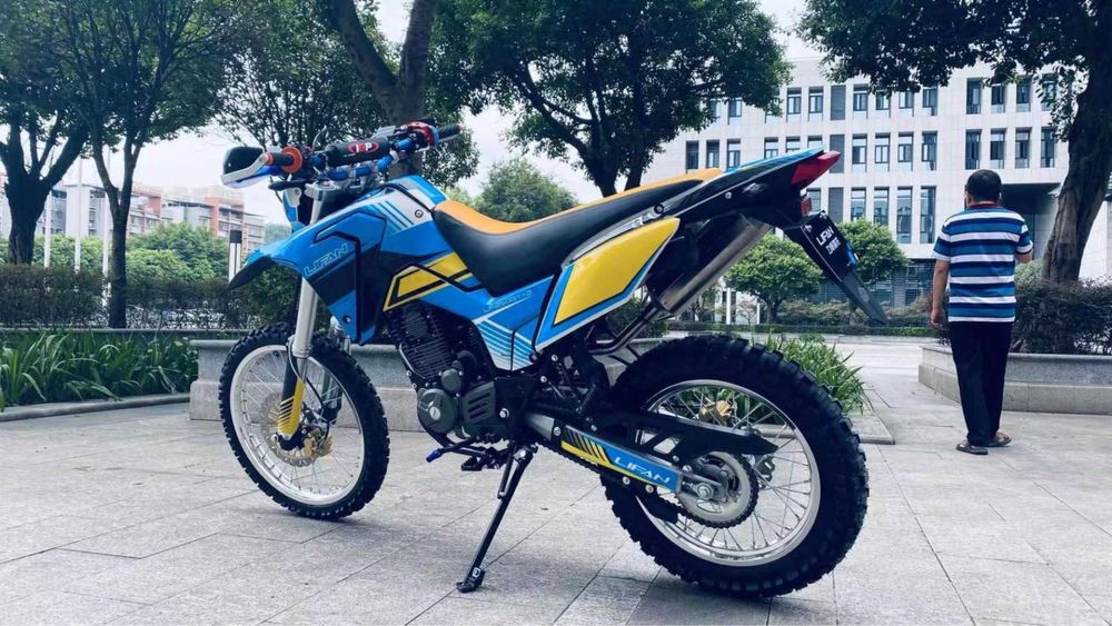 Новинка 2024 ХІТ продажу у США LIFAN KPX 250 enduro