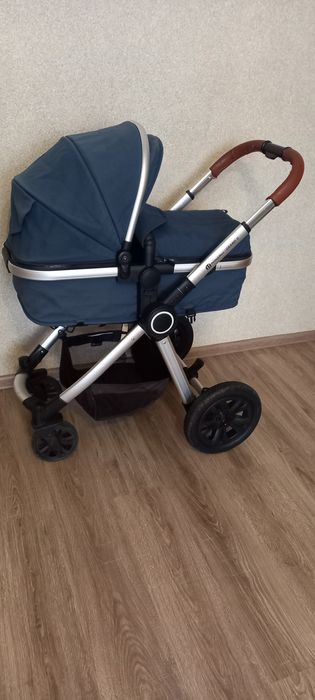 Продам коляску 2в1