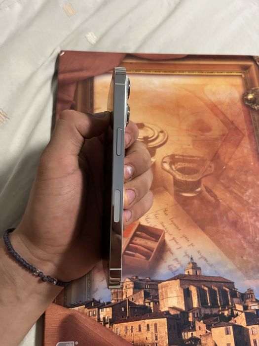 Продам iphone 13 pro 256