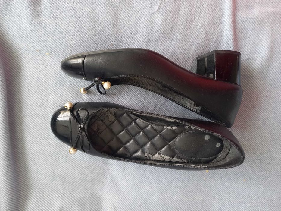 Czarne czółenka Michael Kors