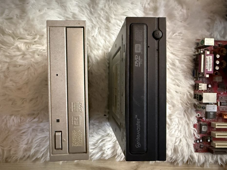 Zesci do retro komouterów