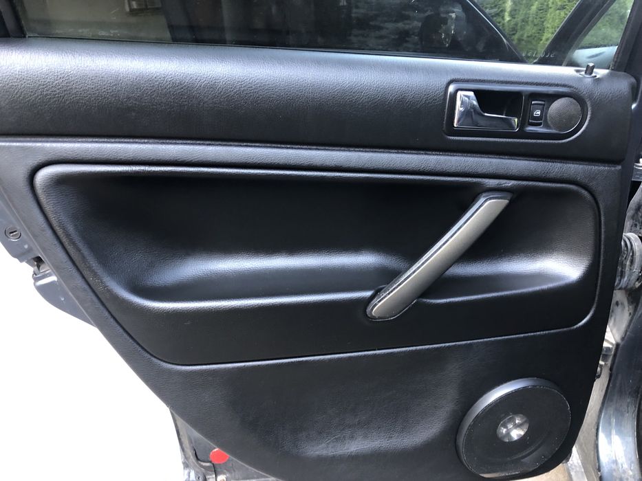 Дверні карти (вставки)Пасат Б 5 нові(термовініл).