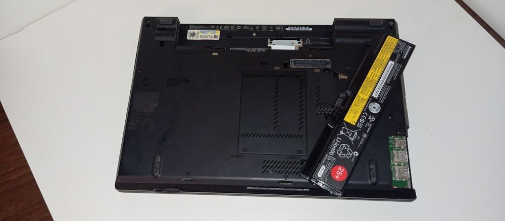 Ноутбук lenovo  T420 T430