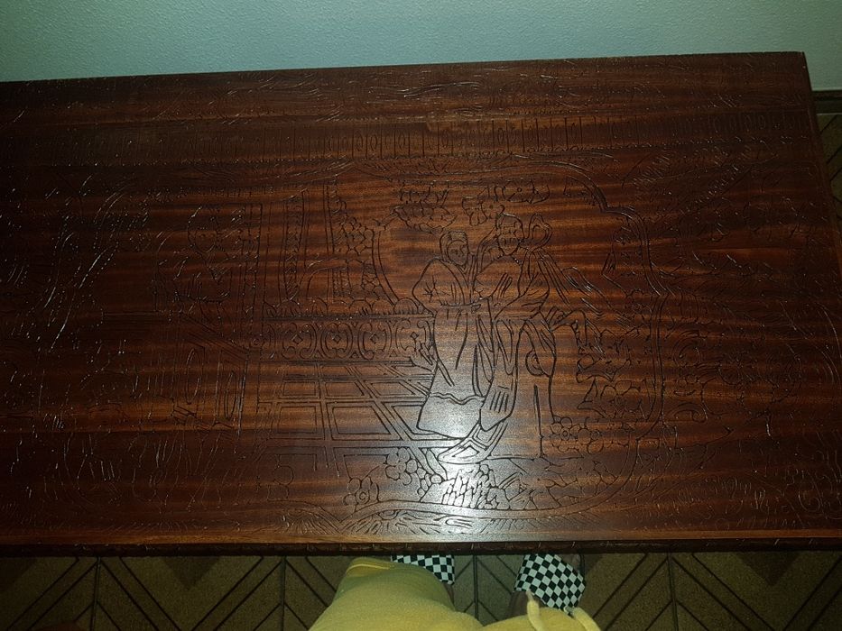 Mala antiga de canfora