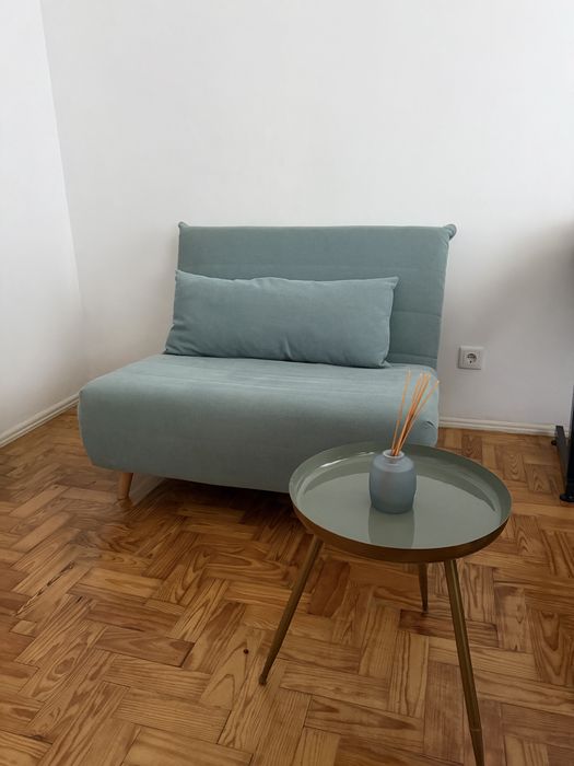 Conjunto sofá individual + mesa de centro