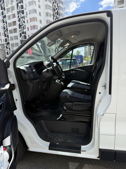 Opel Vivaro 2017р., 1,6сdti, груз-пас, довга база