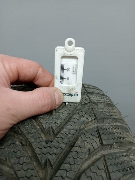 Opony zimowe Vredestein 185/60r14 jak nowe 2021 rok