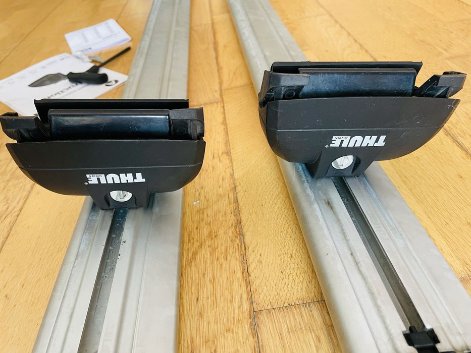 Barras de tejadilho e suportes Thule