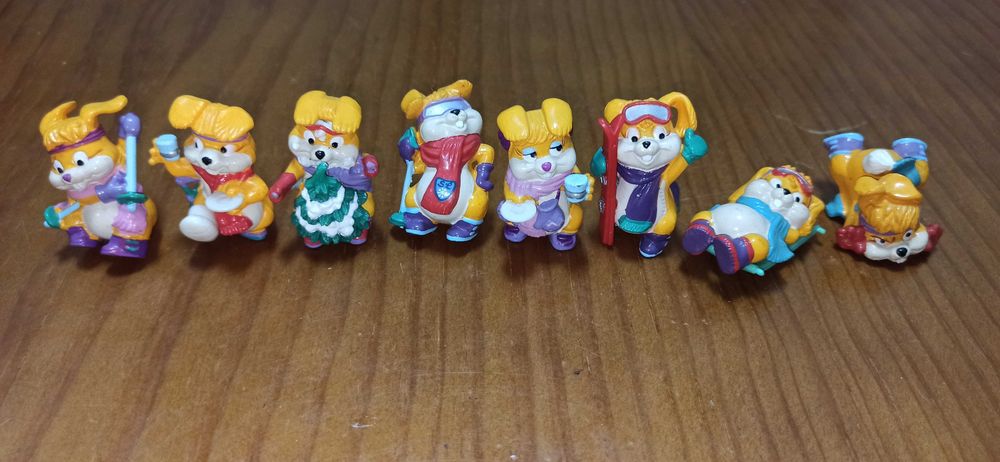 Bonecos coleções ovos kinder