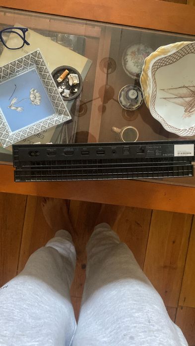 Xbox one x 1 Tb como nova