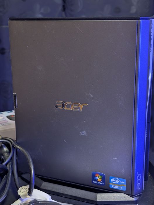 acer INTEL CORE 7, 8g DDR3, 256gb.

SRURN 3.10GHZ