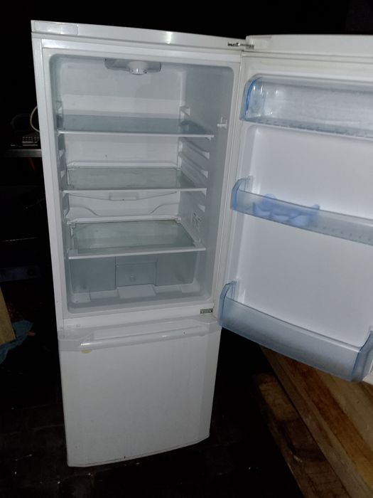 Lodówko zamrażarka Beco