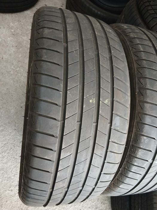 2 Pneus 235/40R19 Bridgestone