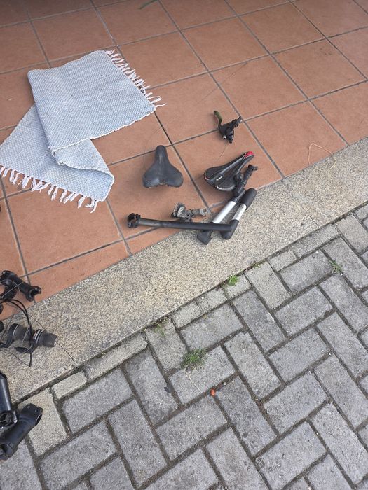 Vendo várias peças de bicicleta