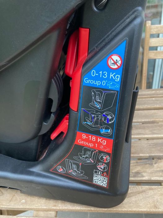 Cadeira bebe Chicco Auto Cosmos 40 euros