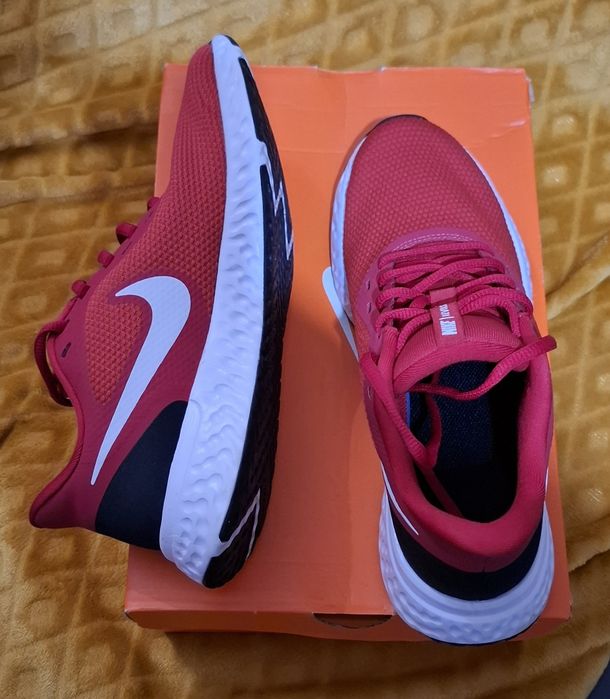 Sapatilhas Nike Revolution 5