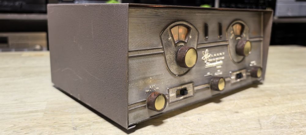 Вінтажний радіоприймач Calbest stereophonic