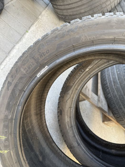 Pirelli 245/35/19 Всесезонные