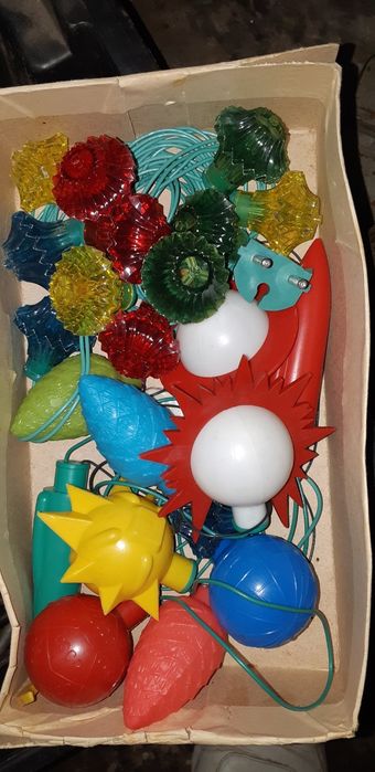 Світильники, Люстри різні, люстри вінтажні, люстри пристінні, гірлянда