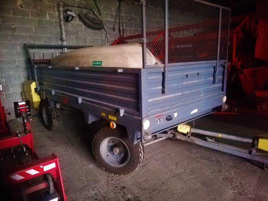 Ciągnik rolniczy Ursus 912, maszyny rolnicze