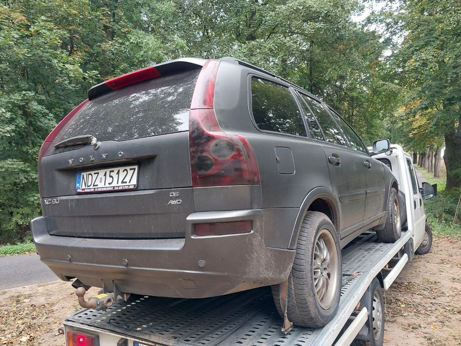 Części volvo xc90 2.4 d5 silnik skrzynia drzwi skóra lampa szyba hak