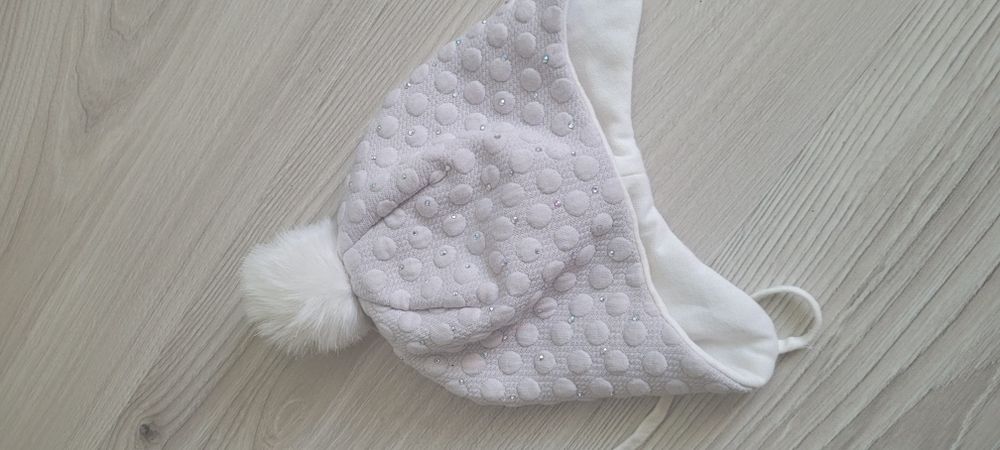 Czapka 41 wiosenna jesienna broel