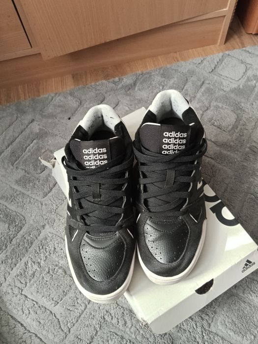 Sprzedam adidasy r42