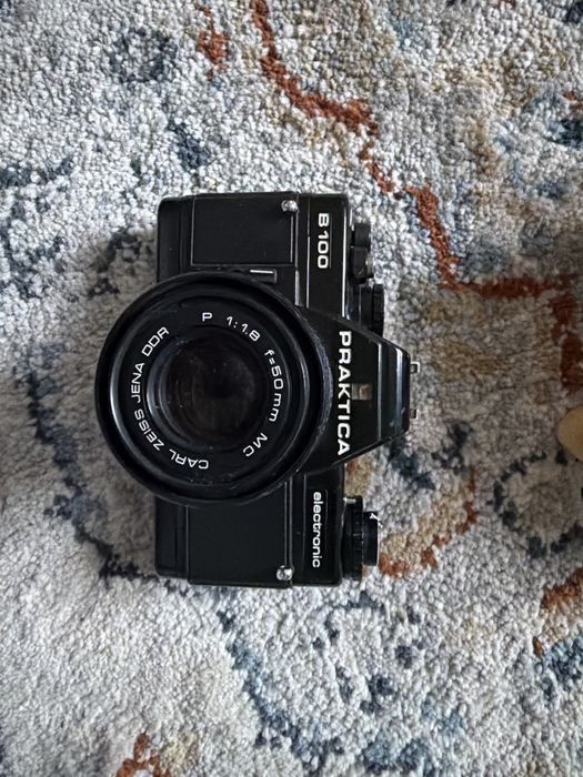 Praktica B100 Electronic