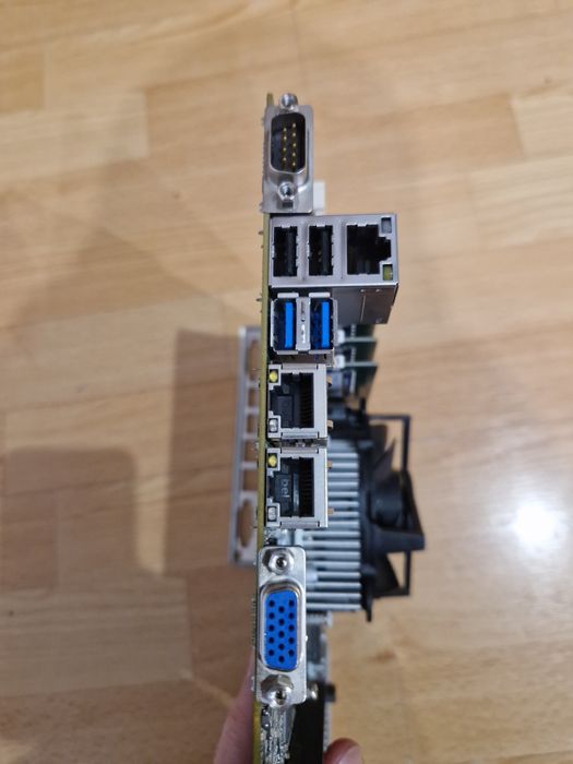 Intel xeon e3 1220 v6 +SuperMicro X11SSH-F