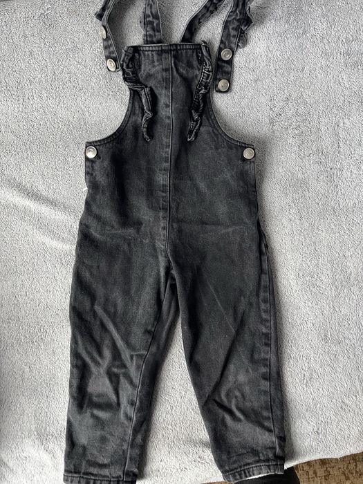 Джинсы на девочку мом кобинезон