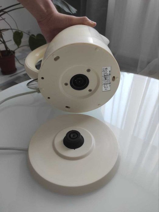 Электрический чайник Vitek 1,7л