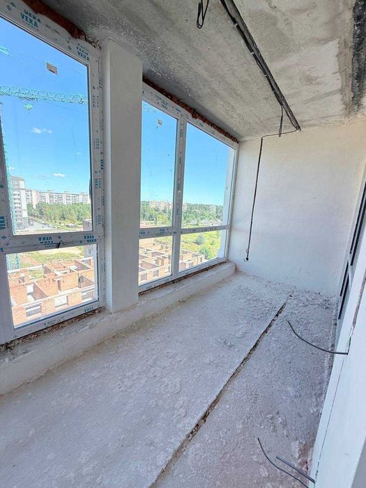 Величезна квартира в крутому комплексі з наповненням