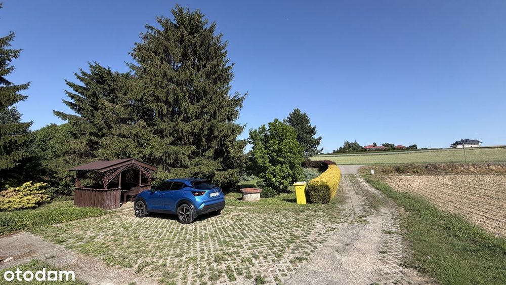 Klimatyczny dom z działką 50 arów – Klementowice