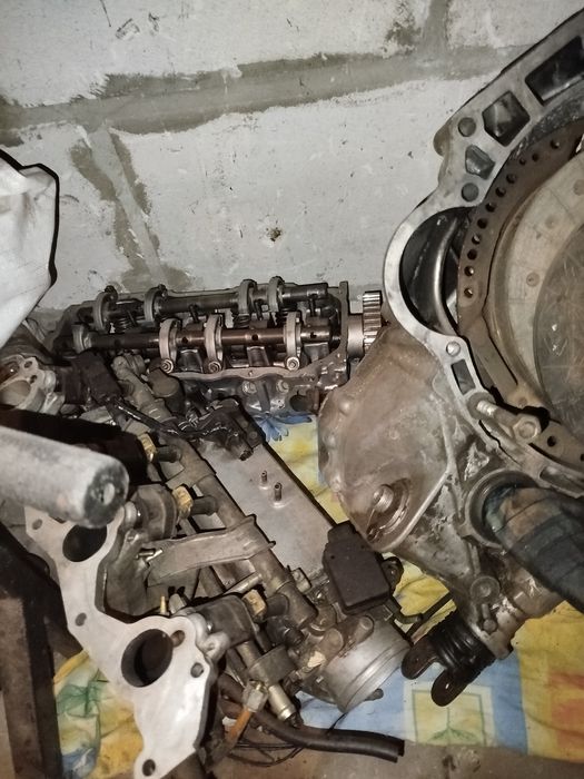 Запчастини,нисан блюборд .т12 т72