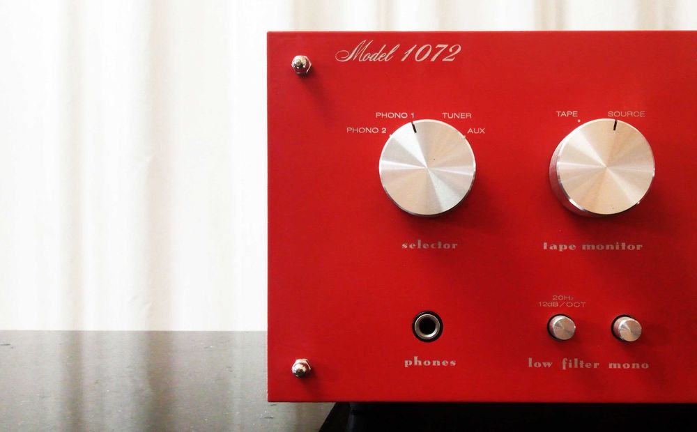 Amplificador - MARANTZ Model 1072 - Exclusivo