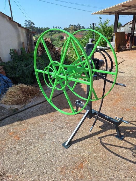 Enrolador de mangueiras